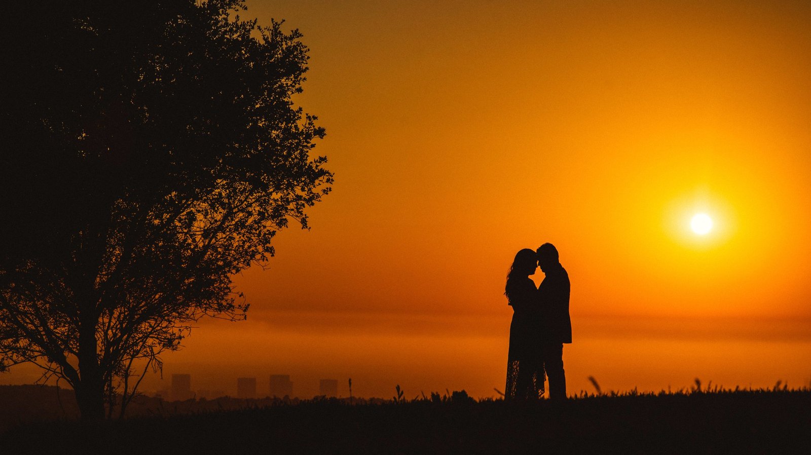 Couple-Sunset Honeymoon safari